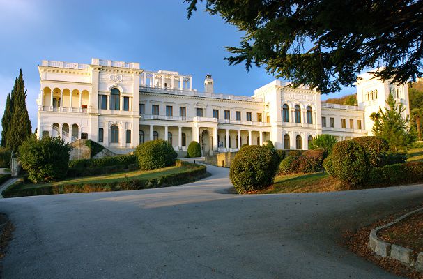 Крым дворцы 
