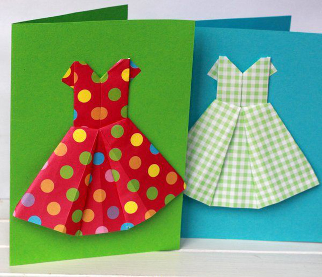 открытка с платьями на День Рождения 4